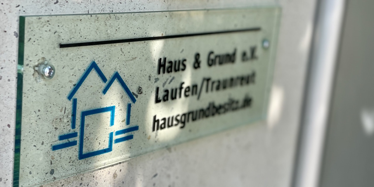 unser Büro: Niedervillern 8, 83410 Laufen